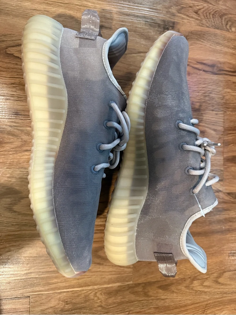 adidas Yeezy Boost 350 V2 Mono Mist Size 13 Pre-owned. Used very clean.